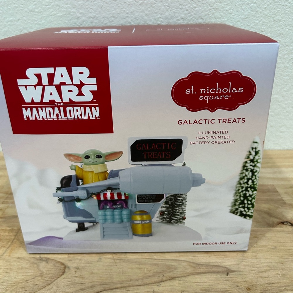 St. Nicholas Square Village ~ Star Wars The Mandalorian Galactic Treats ~ NIB